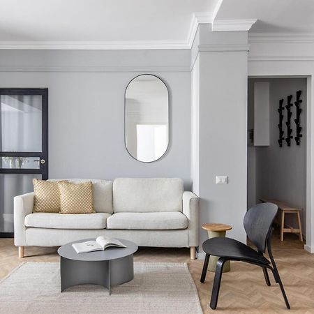 Poem By Urbanesq Apartment Bucureşti Ngoại thất bức ảnh