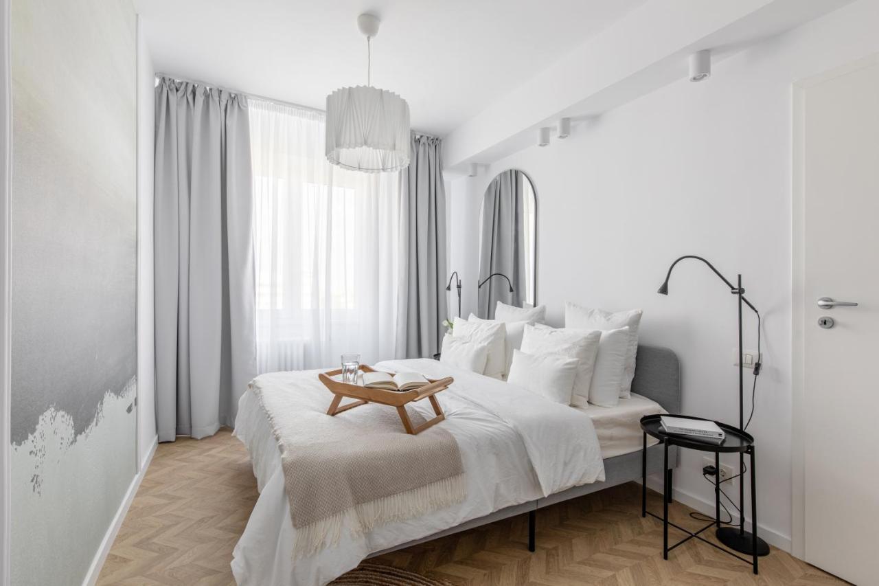 Poem By Urbanesq Apartment Bucureşti Ngoại thất bức ảnh